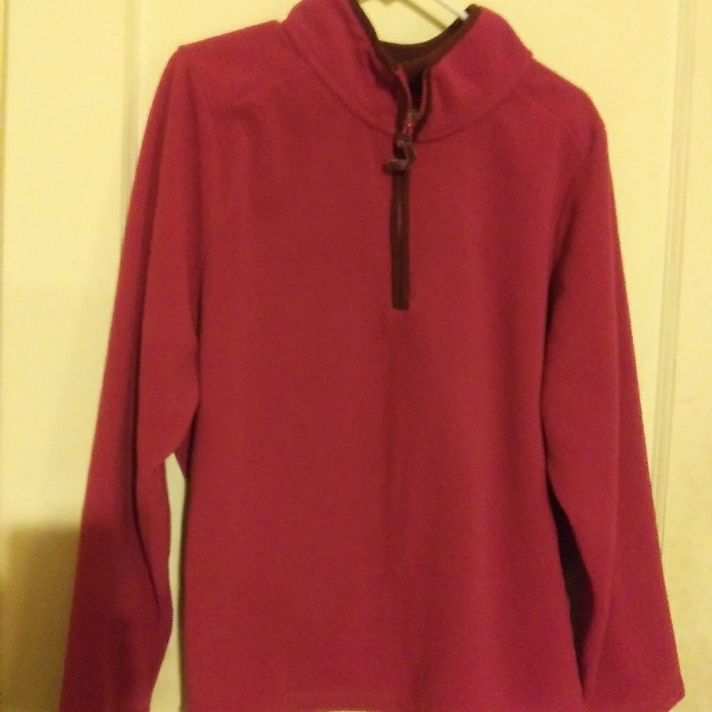XXL OLD NAVY fushia Fleece Zipper close pullover.